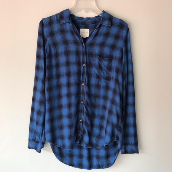 American Eagle Outfitters Tops - AEO Boyfriend Fit Plaid Button Up Hi Lo Top